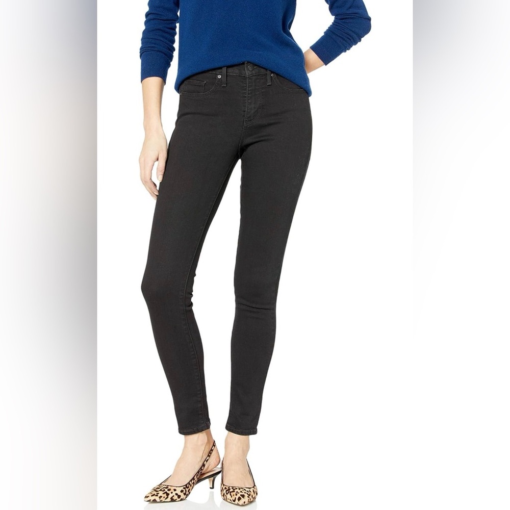 Levi's Women's 311 Shaping Skinny Jeans